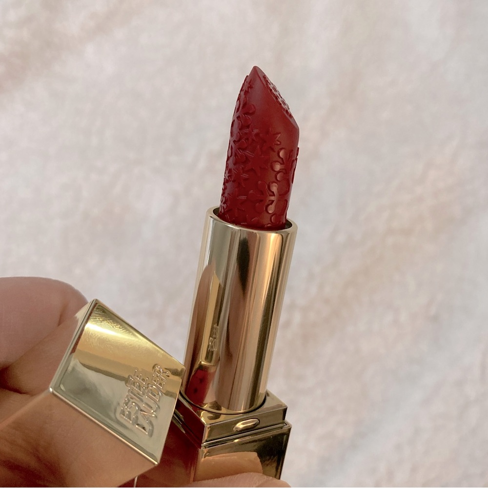 Estée Lauder holiday lipstick
